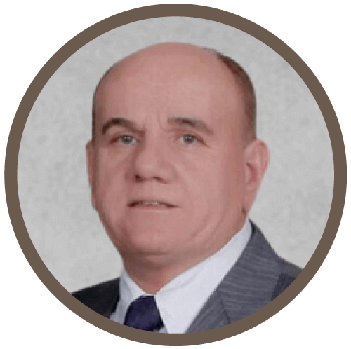Dr. Roberto C. Araújo